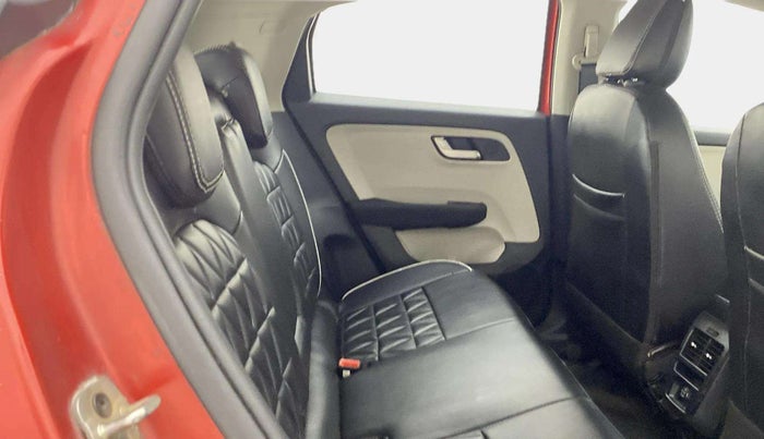 2023 Tata ALTROZ XZ PLUS SUNROOF CNG, CNG, Manual, 44,763 km, Right Side Rear Door Cabin