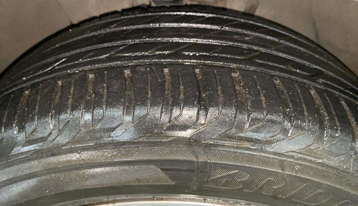 2018 Jeep Compass LIMITED 1.4 PETROL AT, Petrol, Automatic, 75,961 km, Right Front Tyre Tread