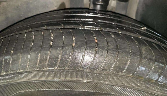 2018 Jeep Compass LIMITED 1.4 PETROL AT, Petrol, Automatic, 75,961 km, Left Rear Tyre Tread