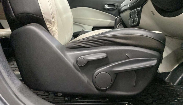 2018 Jeep Compass LIMITED 1.4 PETROL AT, Petrol, Automatic, 75,961 km, Driver Side Adjustment Panel