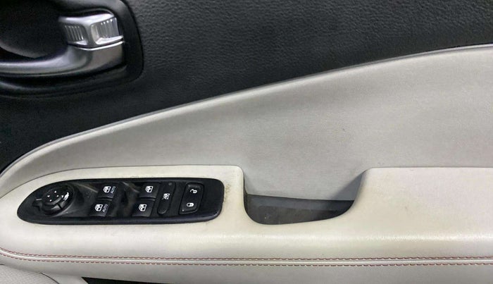 2018 Jeep Compass LIMITED 1.4 PETROL AT, Petrol, Automatic, 75,961 km, Driver Side Door Panels Control