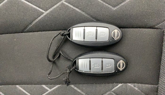 2023 Nissan MAGNITE XV PREMIUM, Petrol, Manual, 12,359 km, Key Close Up