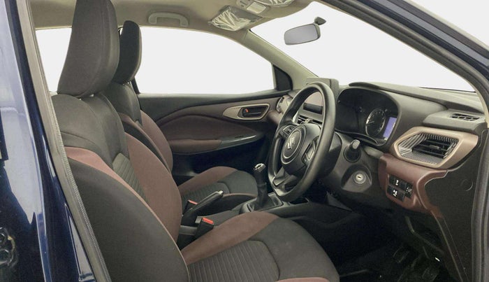 2023 Maruti FRONX DELTA CNG 1.2 MT, CNG, Manual, 29,195 km, Right Side Front Door Cabin