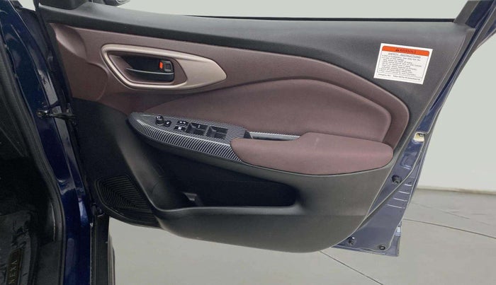 2023 Maruti FRONX DELTA CNG 1.2 MT, CNG, Manual, 29,195 km, Driver Side Door Panels Control