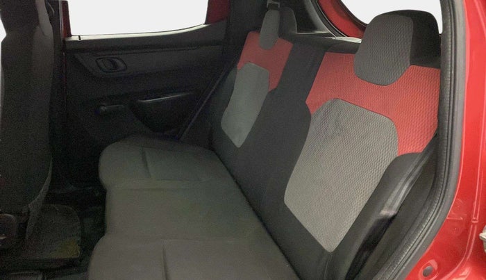 2017 Renault Kwid RXT 1.0, Petrol, Manual, 63,431 km, Right Side Rear Door Cabin