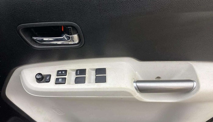 2022 Maruti IGNIS ZETA 1.2, Petrol, Manual, 69,130 km, Driver Side Door Panels Control