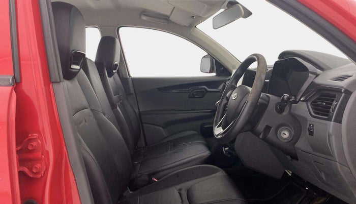 2018 Mahindra KUV 100 NXT K2 P 6 STR, Petrol, Manual, 1,22,395 km, Right Side Front Door Cabin