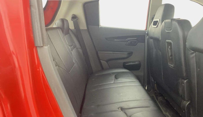 2018 Mahindra KUV 100 NXT K2 P 6 STR, Petrol, Manual, 1,22,395 km, Right Side Rear Door Cabin