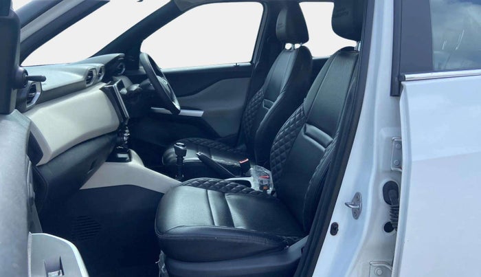 2023 Nissan MAGNITE XE, Petrol, Manual, 10,007 km, Right Side Front Door Cabin