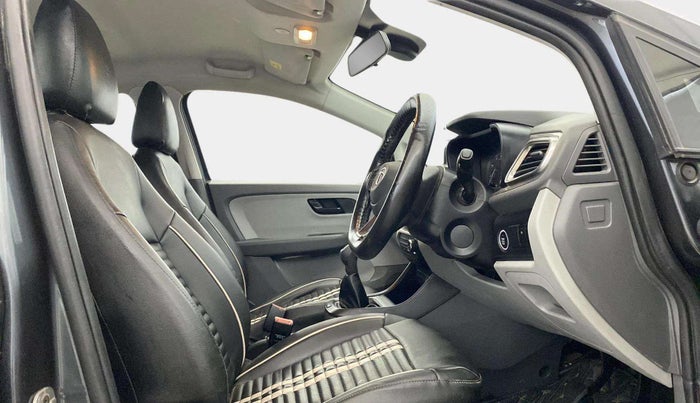 2020 Tata ALTROZ XT PETROL, Petrol, Manual, 64,771 km, Right Side Front Door Cabin
