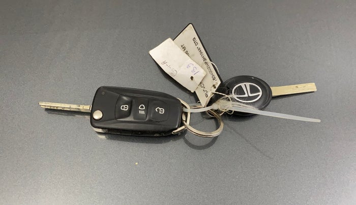 2025 Tata PUNCH ADVENTURE MT, Petrol, Manual, 51,566 km, Key Close Up