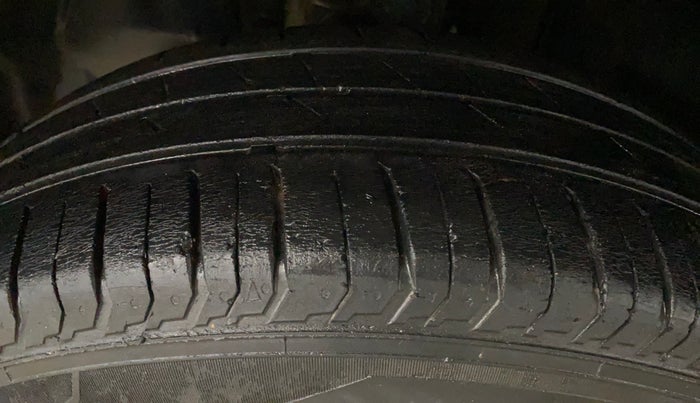 2025 Tata PUNCH ADVENTURE MT, Petrol, Manual, 51,566 km, Left Front Tyre Tread