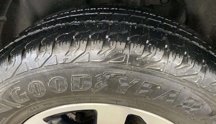 2022 Tata Safari XM, Diesel, Manual, 12,892 km, Left Front Tyre Tread