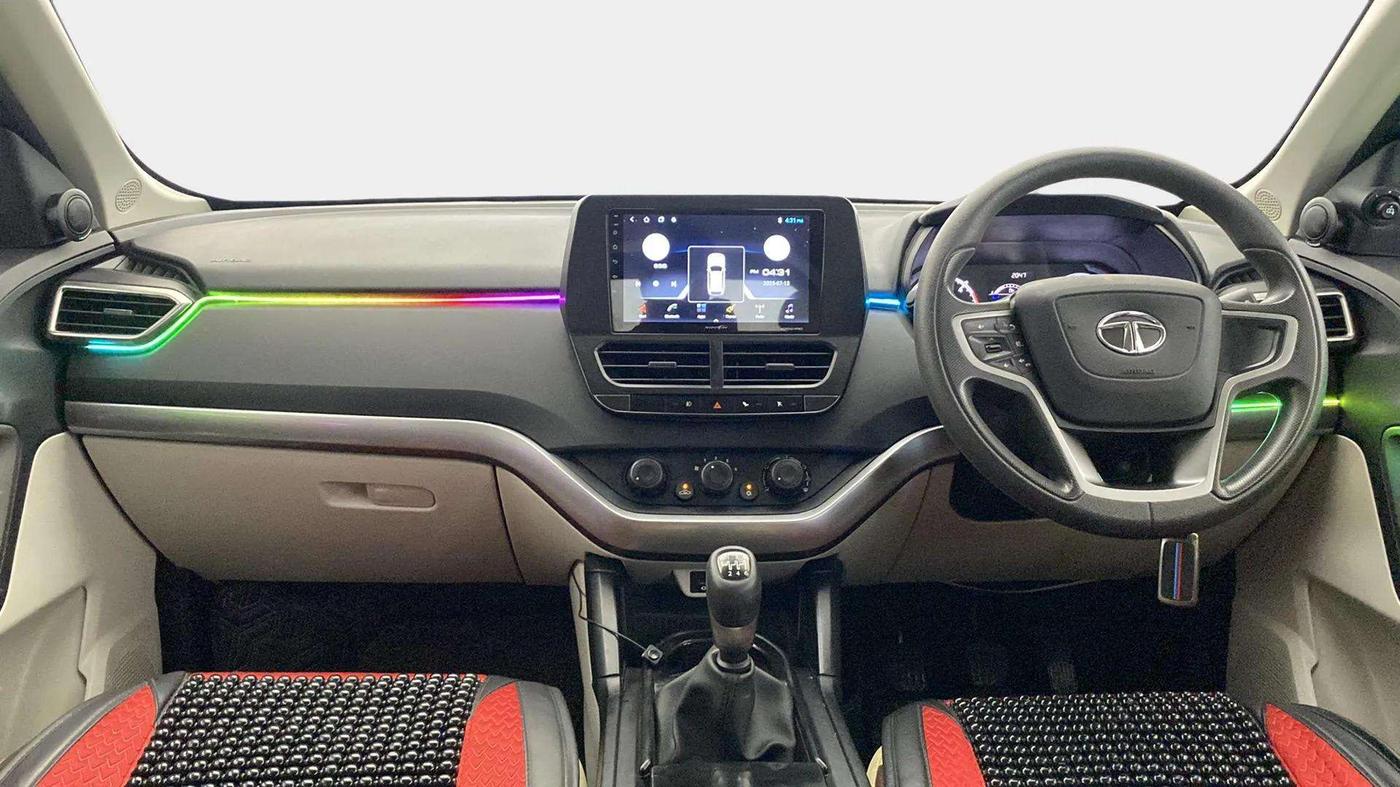 2022 Tata Safari XM, Diesel, Manual, 13,331 km, Dashboard