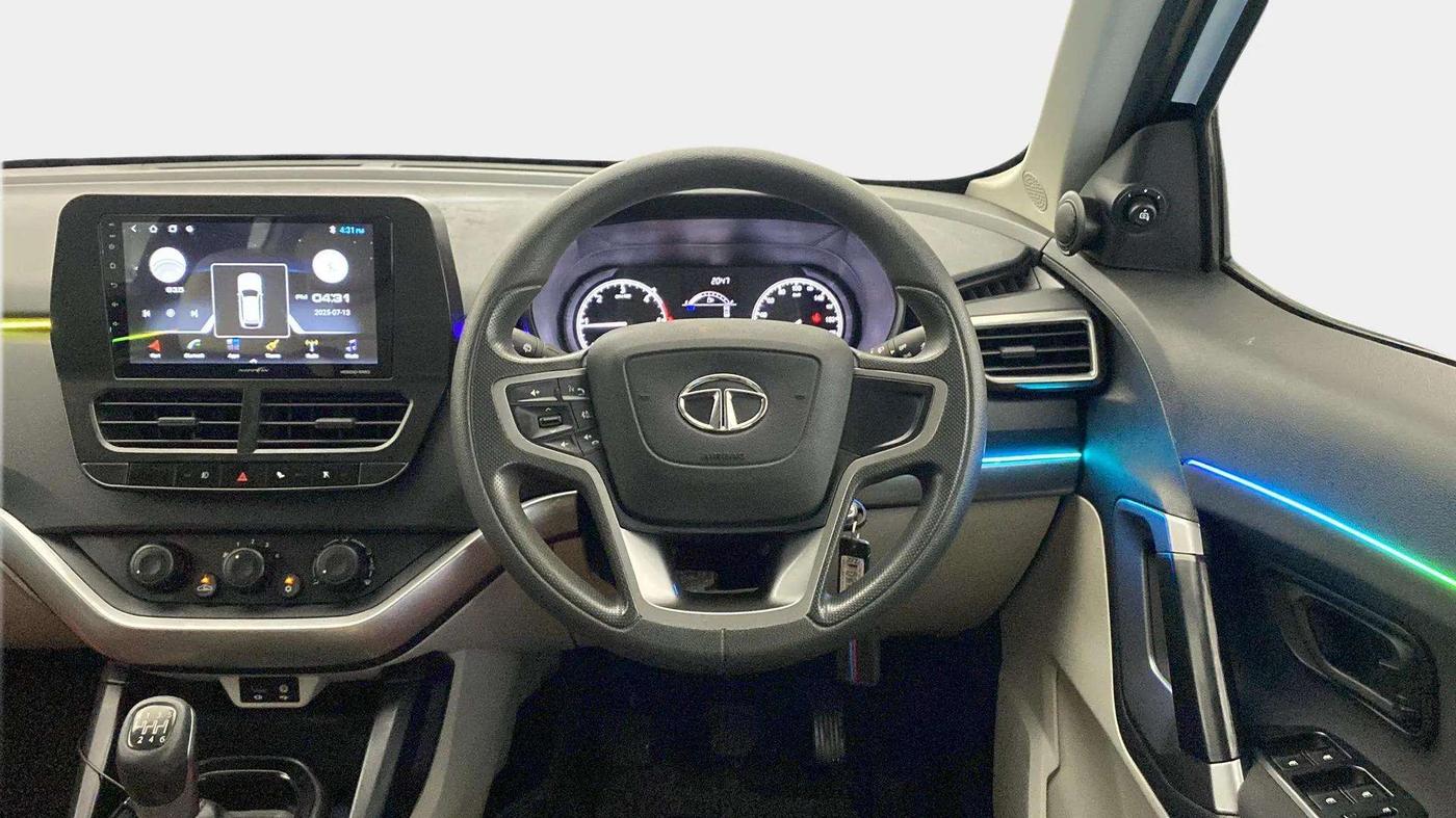 2022 Tata Safari XM, Diesel, Manual, 13,331 km, Steering Wheel Close Up