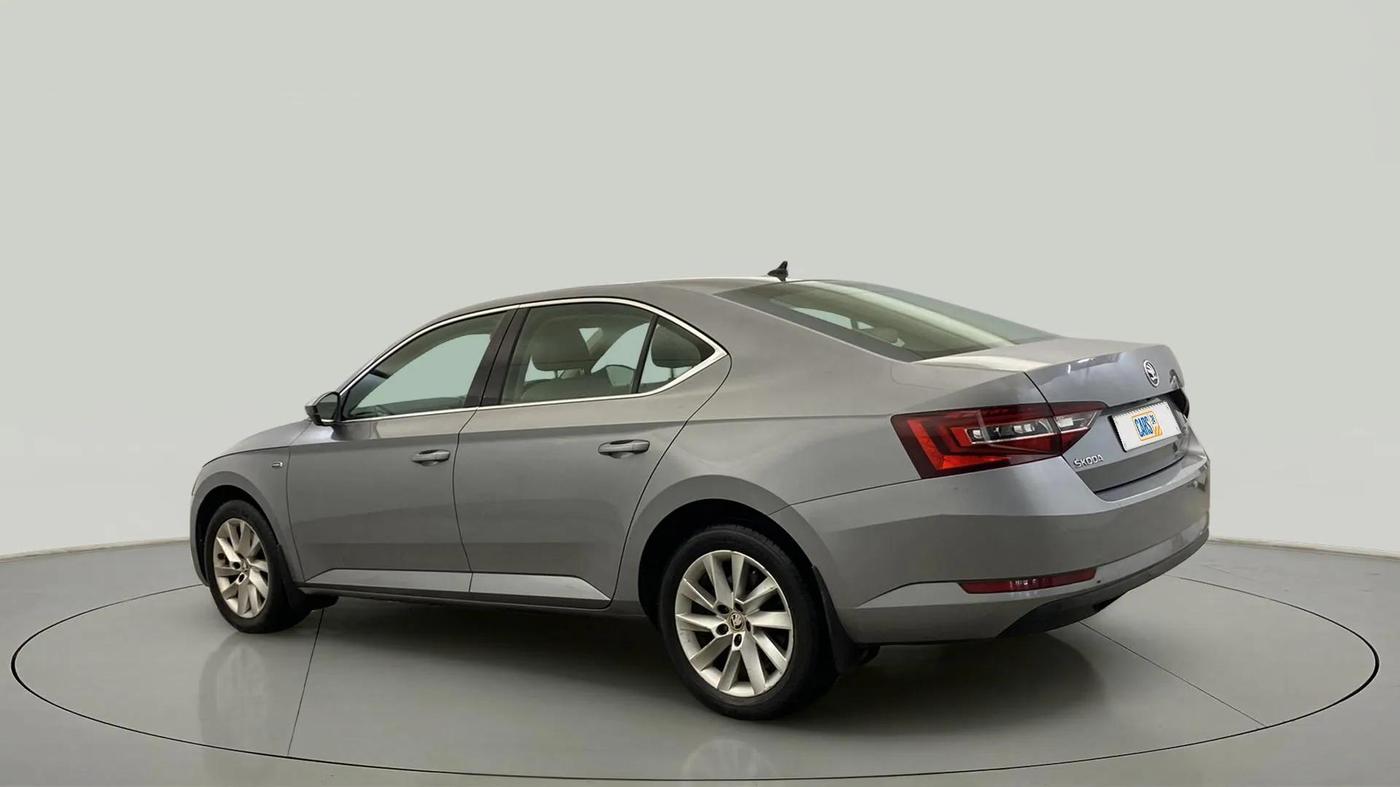 2017 Skoda Superb L&K 1.8 TSI AT, Petrol, Automatic, 87,280 km, Left Back Diagonal