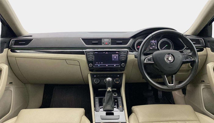 2017 Skoda Superb L&K 1.8 TSI AT, Petrol, Automatic, 87,280 km, Dashboard