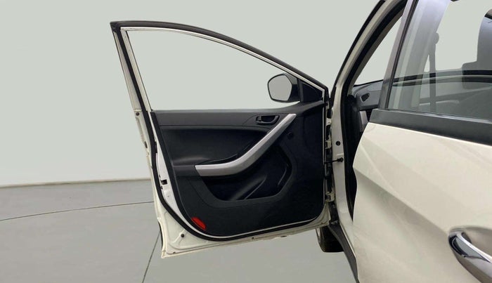 2023 Tata NEXON XM PETROL, Petrol, Manual, 11,407 km, LHS Front Door