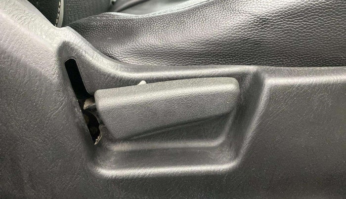 2022 Maruti Alto VXI PLUS, Petrol, Manual, 71,198 km, Driver Side Adjustment Panel