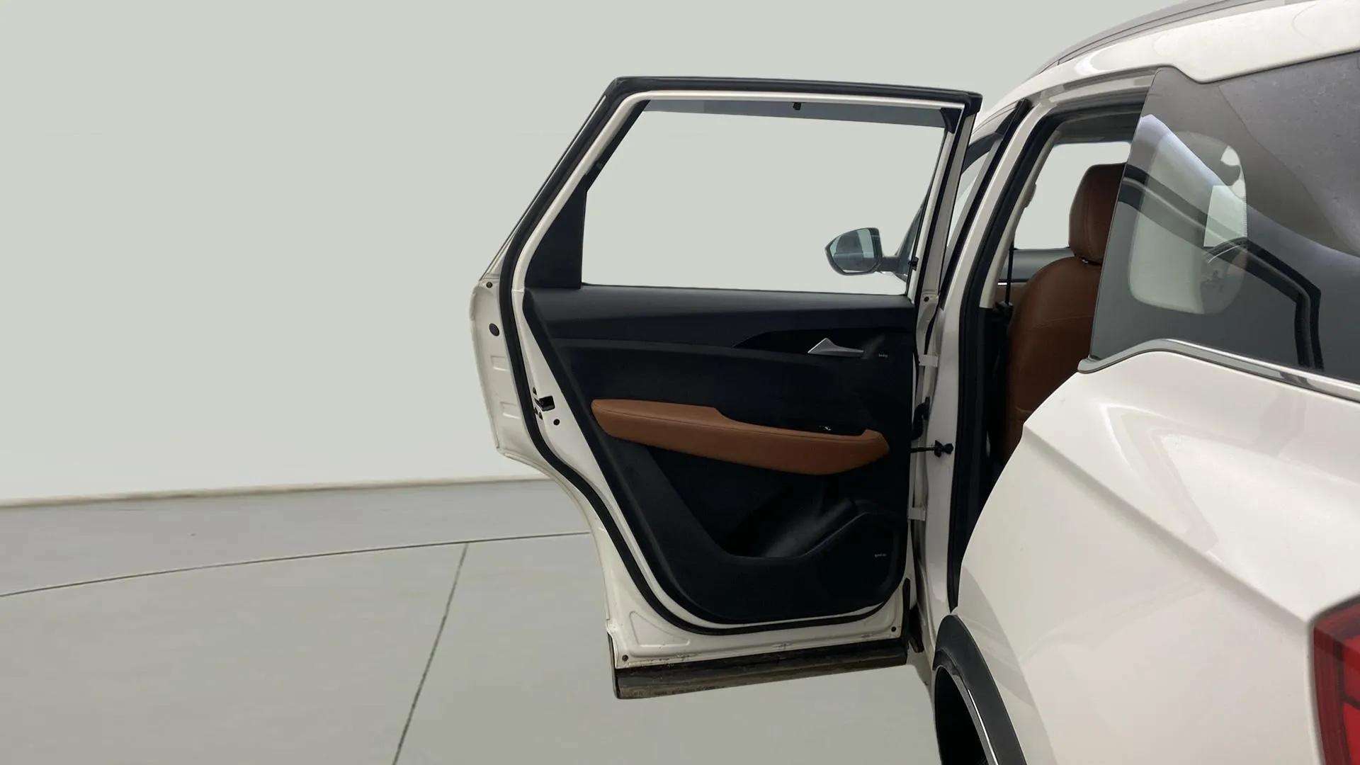LHS-Rear-Door-Open