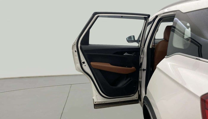 2021 MG HECTOR PLUS SELECT 2.0 DIESEL TURBO MT 7-STR, Diesel, Manual, 60,387 km, LHS Rear Door