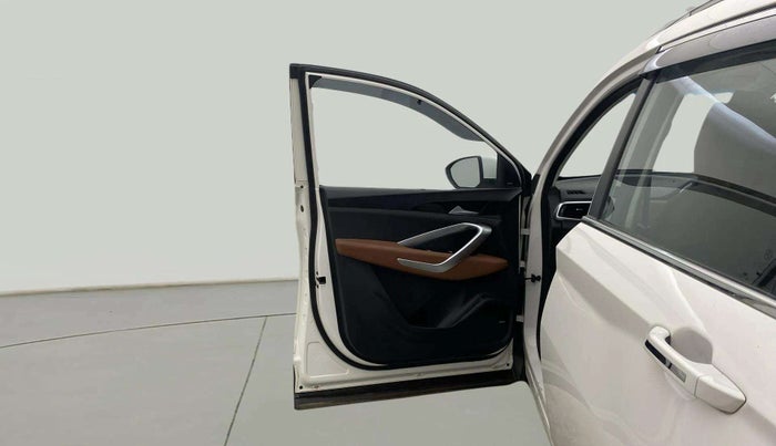 2021 MG HECTOR PLUS SELECT 2.0 DIESEL TURBO MT 7-STR, Diesel, Manual, 60,387 km, LHS Front Door