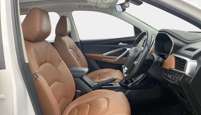 2021 MG HECTOR PLUS SELECT 2.0 DIESEL TURBO MT 7-STR, Diesel, Manual, 60,387 km, Right Side Front Door Cabin