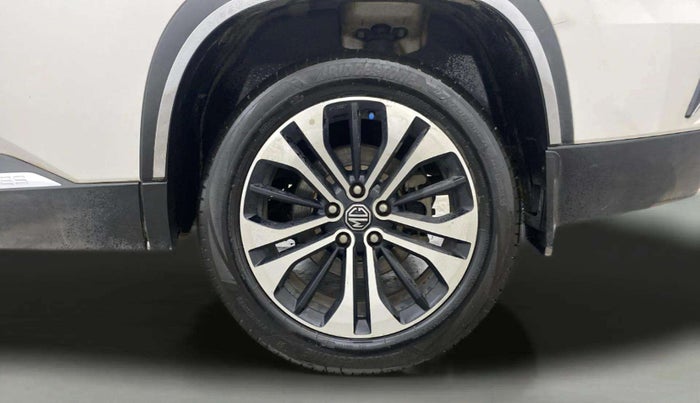 2021 MG HECTOR PLUS SELECT 2.0 DIESEL TURBO MT 7-STR, Diesel, Manual, 60,387 km, Left Rear Wheel