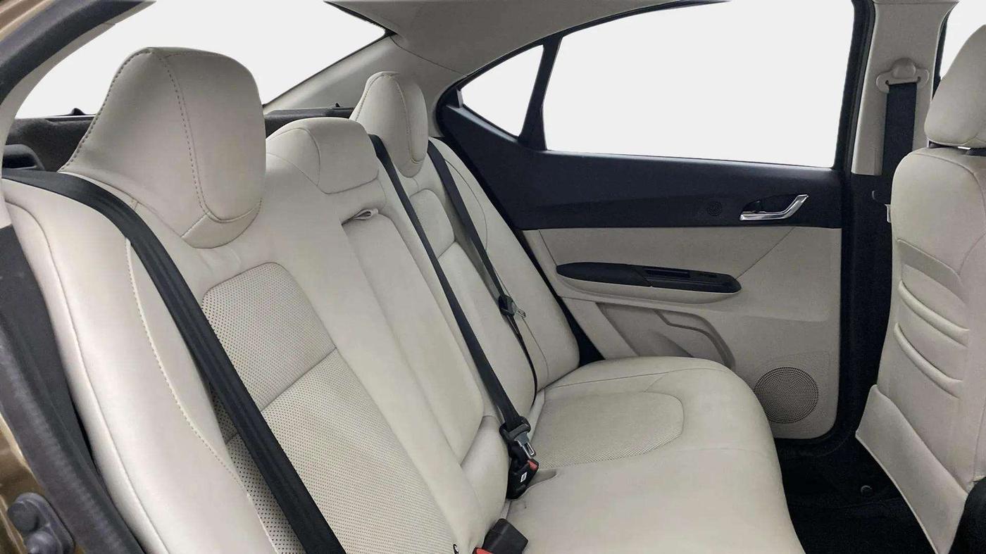 2024 Tata TIGOR XZA Plus iCNG , CNG, Automatic, 4,056 km, Right Side Rear Door Cabin
