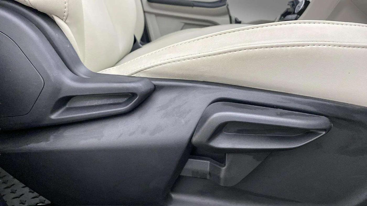 2024 Tata TIGOR XZA Plus iCNG , CNG, Automatic, 4,056 km, Driver Side Adjustment Panel