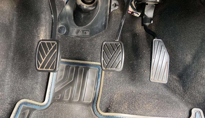 2022 Maruti IGNIS SIGMA 1.2, Petrol, Manual, 33,291 km, Pedals