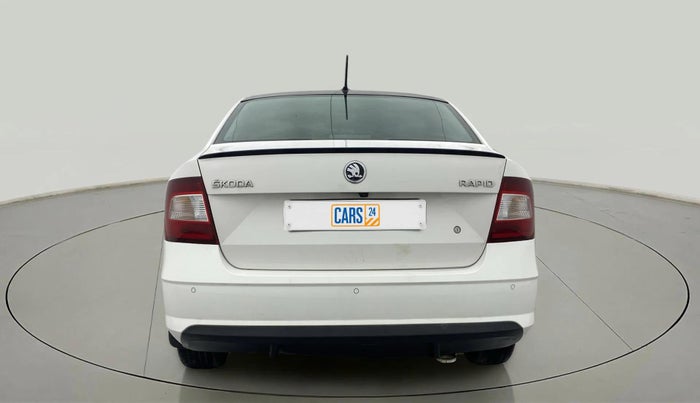 2017 Skoda Rapid STYLE 1.6 MPI AT, Petrol, Automatic, 29,914 km, Back/Rear