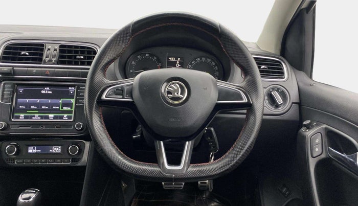 2017 Skoda Rapid STYLE 1.6 MPI AT, Petrol, Automatic, 29,914 km, Steering Wheel Close Up