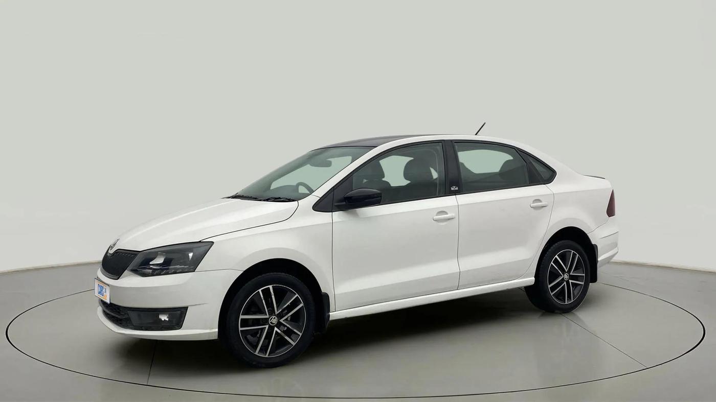 2017 Skoda Rapid STYLE 1.6 MPI AT, Petrol, Automatic, 29,914 km, Left Front Diagonal