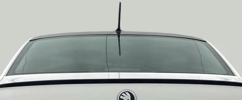 2017 Skoda Rapid STYLE 1.6 MPI AT, Petrol, Automatic, 29,914 km, Rear Windshield