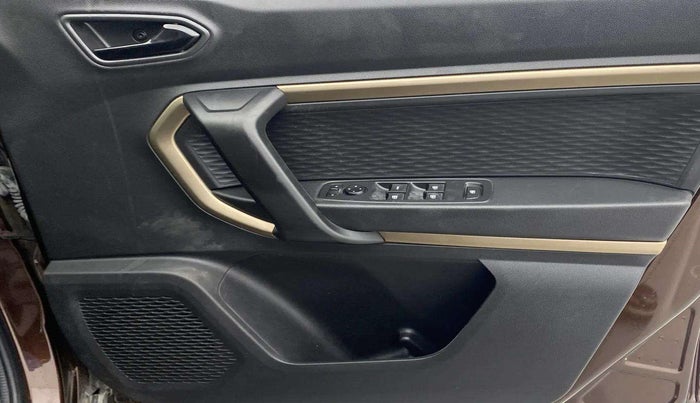 2022 Renault Kiger RXT (O) TURBO MT, Petrol, Manual, 15,569 km, Driver Side Door Panels Control