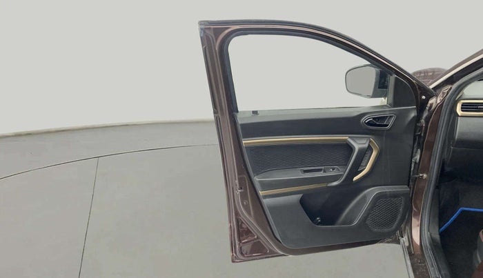 2022 Renault Kiger RXT (O) TURBO MT, Petrol, Manual, 15,569 km, LHS Front Door