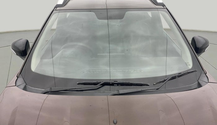 2022 Renault Kiger RXT (O) TURBO MT, Petrol, Manual, 15,569 km, Front Windshield