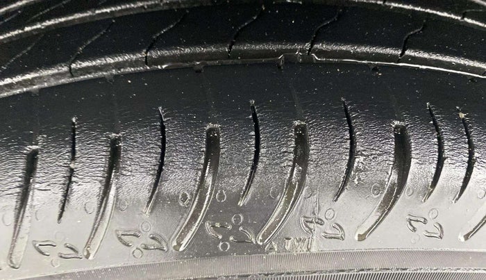 2022 Renault Kiger RXT (O) TURBO MT, Petrol, Manual, 15,569 km, Left Front Tyre Tread