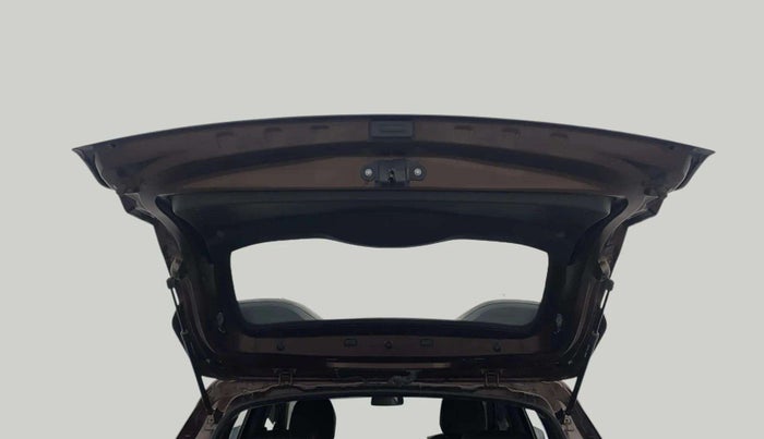 2022 Renault Kiger RXT (O) TURBO MT, Petrol, Manual, 15,569 km, Boot Door Open