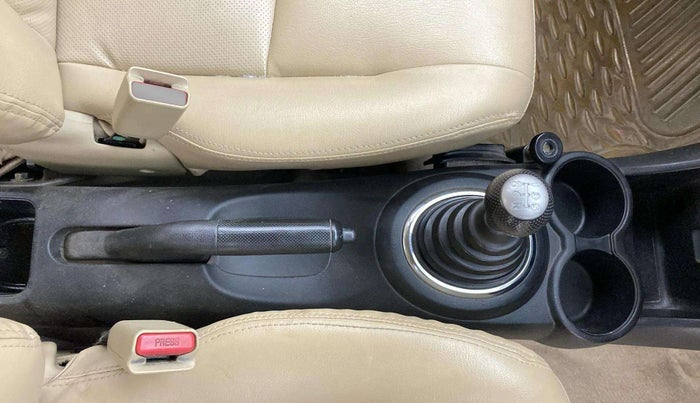 2013 Honda Amaze 1.2L I-VTEC VX, CNG, Manual, 60,401 km, Gear Lever