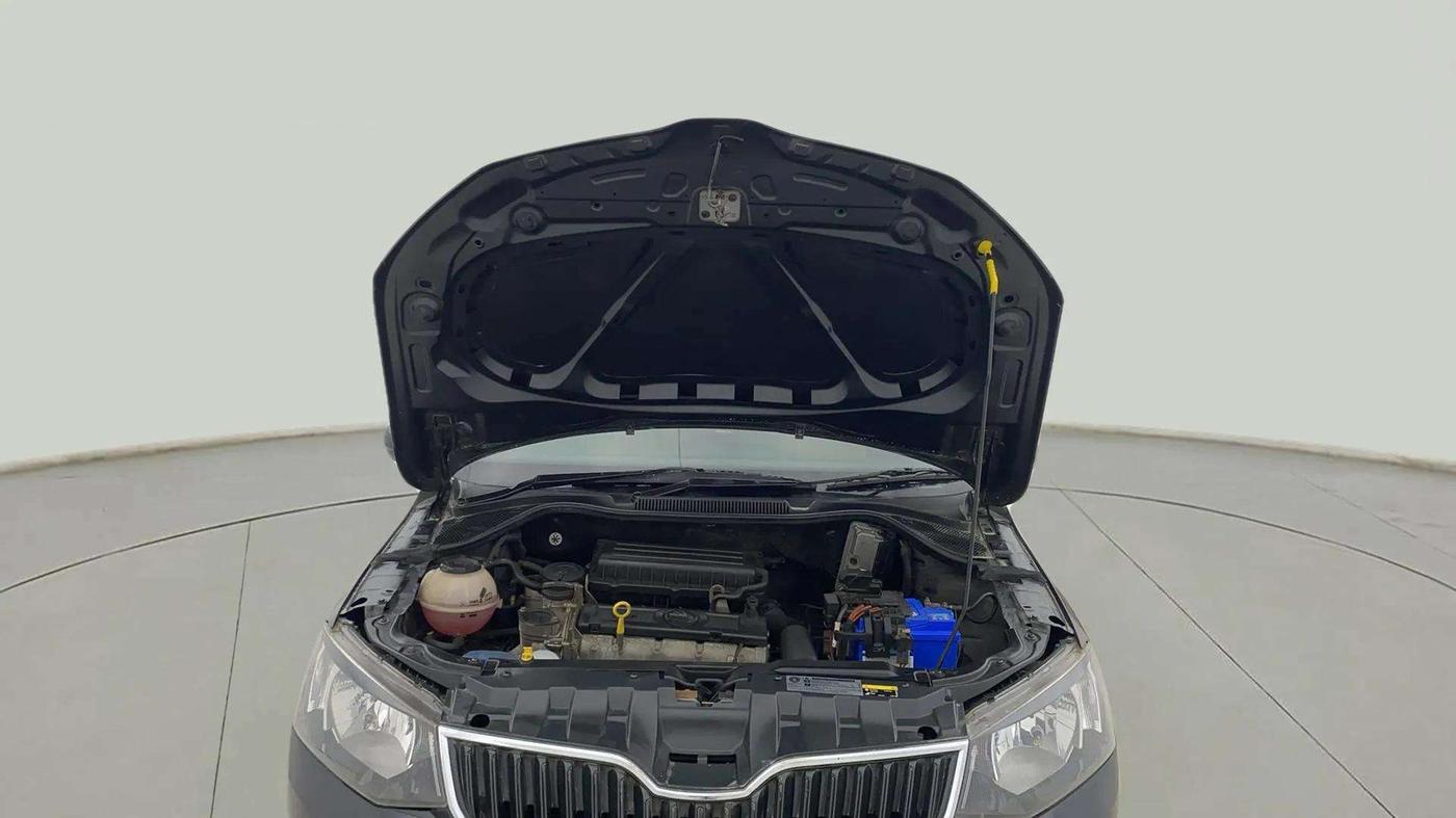 2019 Skoda Rapid 1.6 MPI ACTIVE, Petrol, Manual, 24,987 km, Open Bonet
