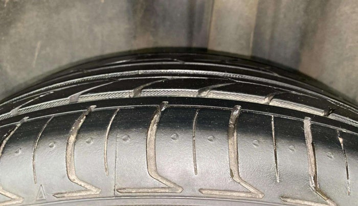2019 Skoda Rapid 1.6 MPI ACTIVE, Petrol, Manual, 24,899 km, Right Rear Tyre Tread