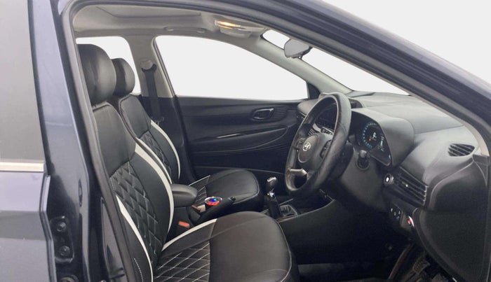 2022 Hyundai NEW I20 ASTA (O) 1.2 MT, CNG, Manual, 50,564 km, Right Side Front Door Cabin