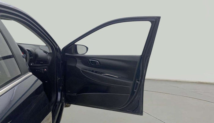 2022 Hyundai NEW I20 ASTA (O) 1.2 MT, CNG, Manual, 50,564 km, RHS Front Door