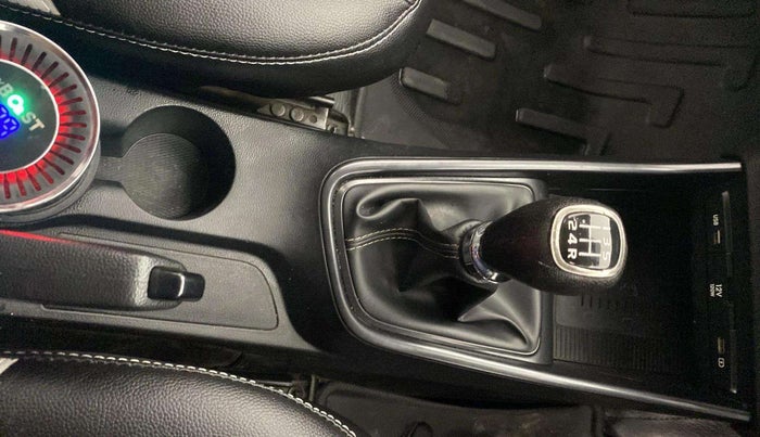 2022 Hyundai NEW I20 ASTA (O) 1.2 MT, CNG, Manual, 50,564 km, Gear Lever