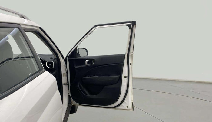 2019 Hyundai VENUE SX PLUS 1.0 TURBO DCT, Petrol, Automatic, 75,150 km, RHS Front Door