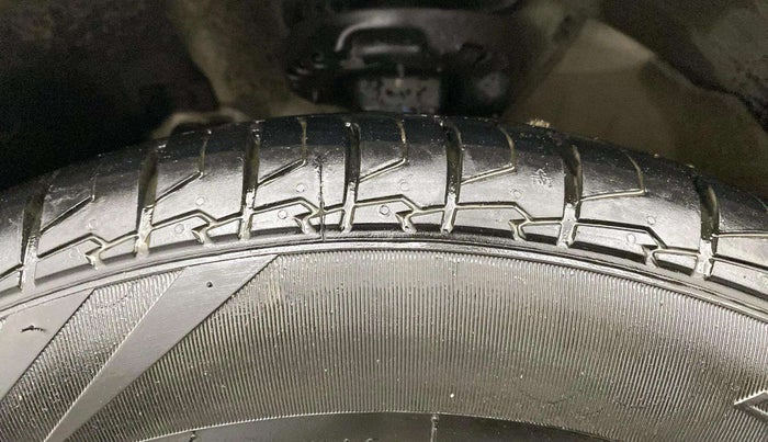 2019 Hyundai VENUE SX PLUS 1.0 TURBO DCT, Petrol, Automatic, 75,150 km, Left Front Tyre Tread