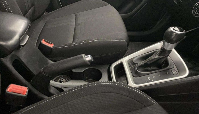 2019 Hyundai VENUE SX PLUS 1.0 TURBO DCT, Petrol, Automatic, 75,150 km, Gear Lever