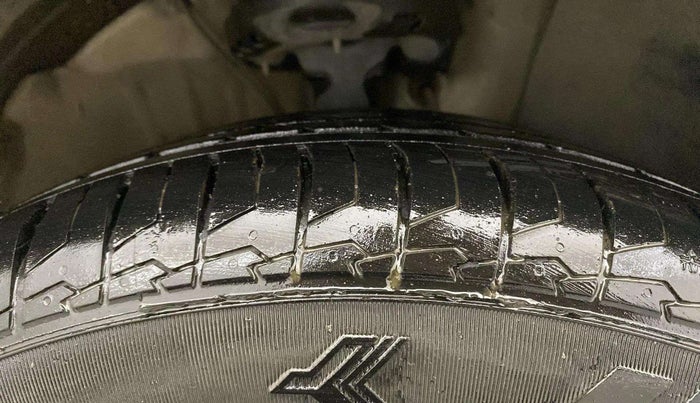 2019 Hyundai VENUE SX PLUS 1.0 TURBO DCT, Petrol, Automatic, 75,150 km, Right Front Tyre Tread